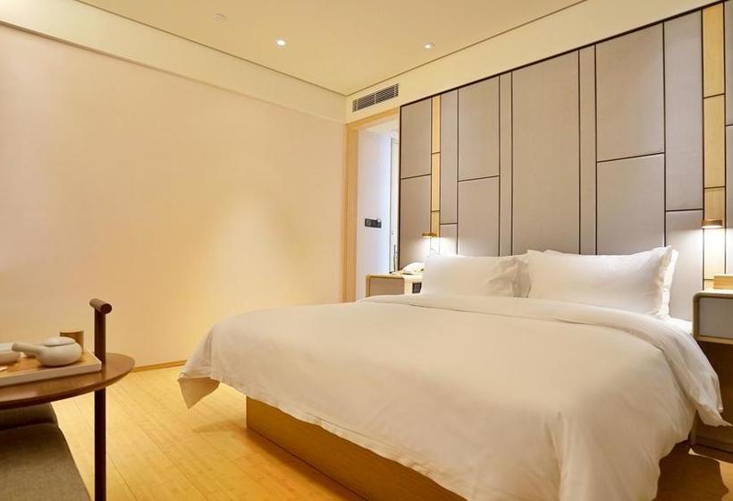 Ji Hotel Qiqihar Emancipation Door