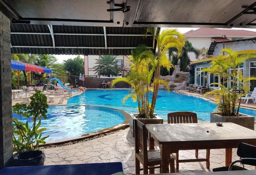 Ruysuk Hotel & Swimming Pool