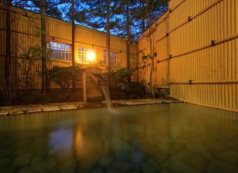 ריוקאן Karurusu Onsen Yumoto Orofuresou