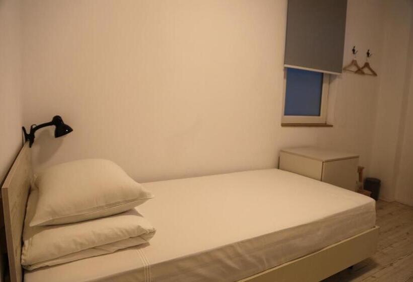 هاستل Bread&breakfast