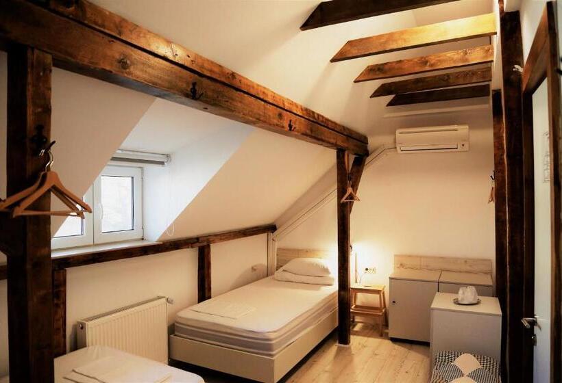 هاستل Bread&breakfast