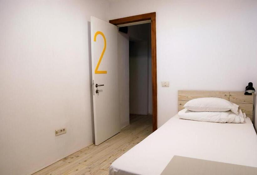 هاستل Bread&breakfast