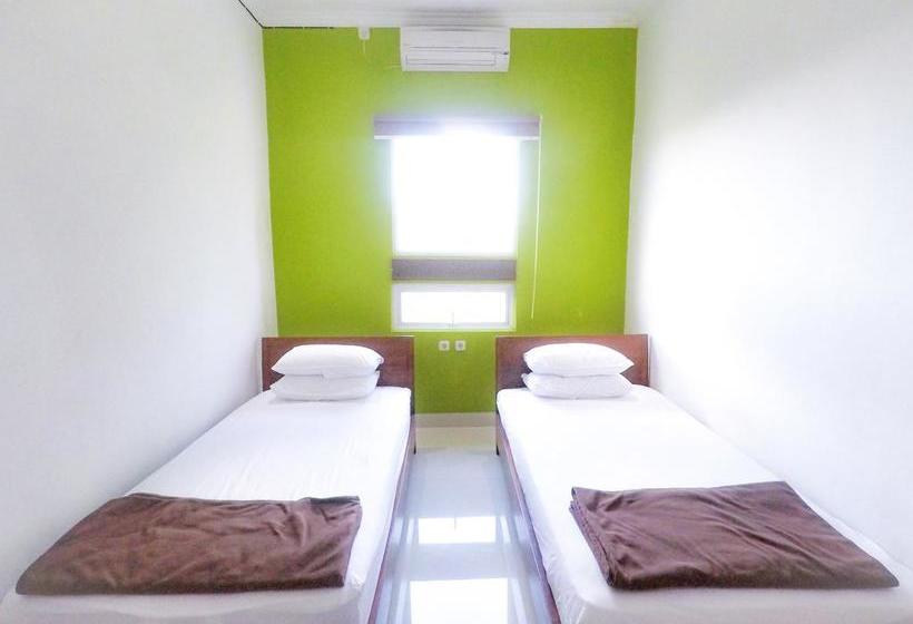 הוסטל Reddoorz Near Ubud Village