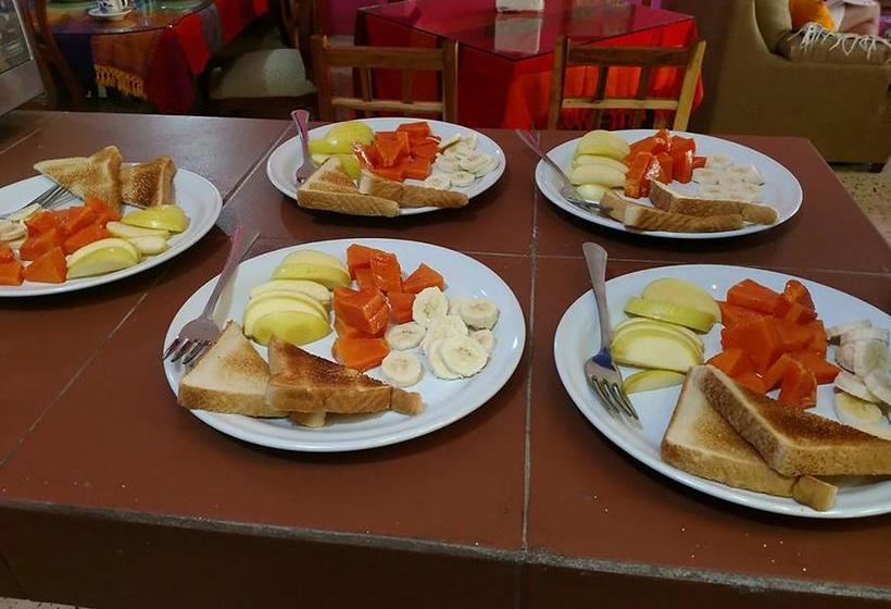 호스텔 Hostal Las Cruces