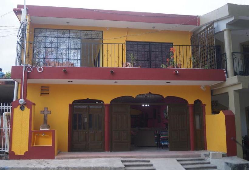 호스텔 Hostal Las Cruces