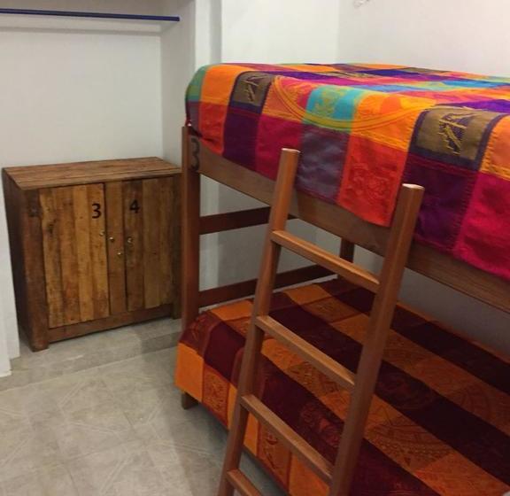 호스텔 Hostal Las Cruces