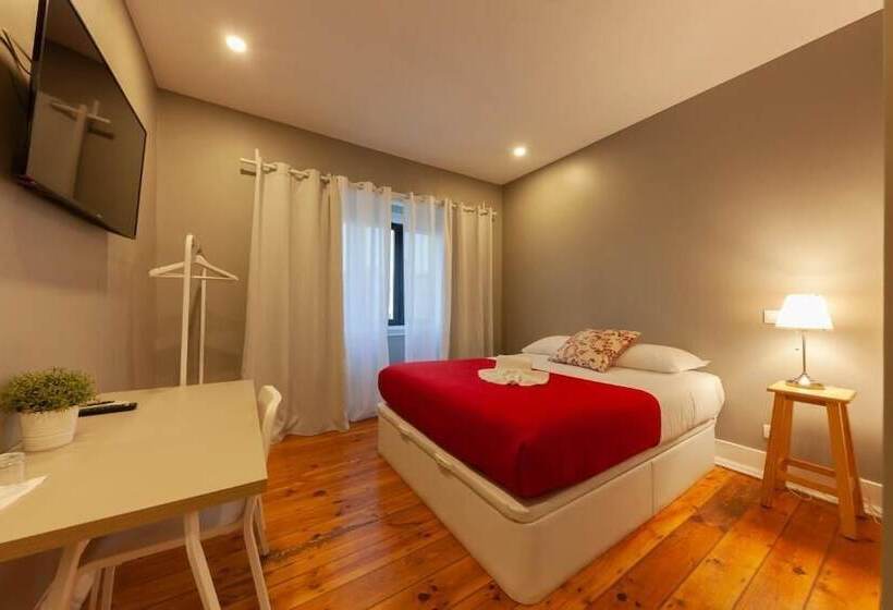 هاستل The Bridge