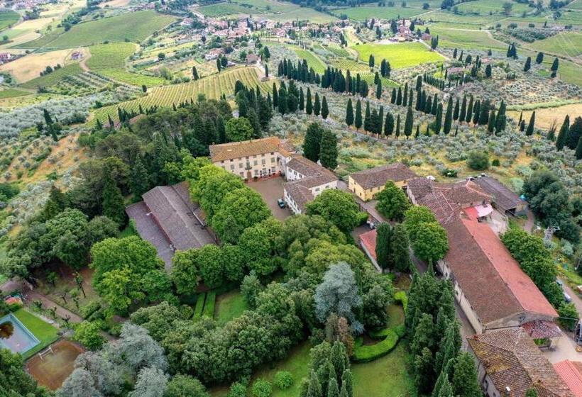 住宿加早餐  Agriturismo La Fattoria Di Capezzana