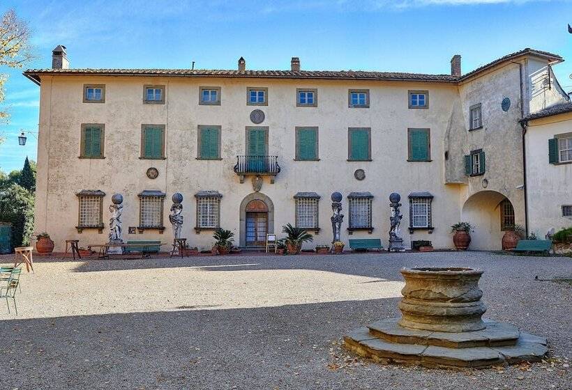 住宿加早餐  Agriturismo La Fattoria Di Capezzana