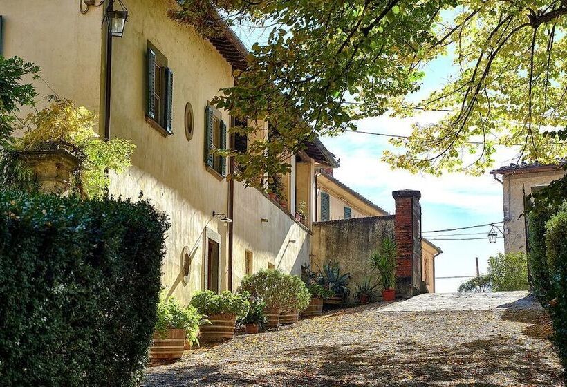 住宿加早餐  Agriturismo La Fattoria Di Capezzana
