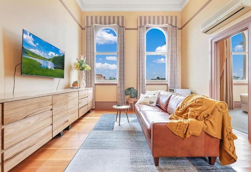住宿加早餐  Clocktower Suites