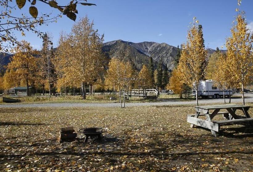 مبيت وإفطار Discovery Yukon Lodgings