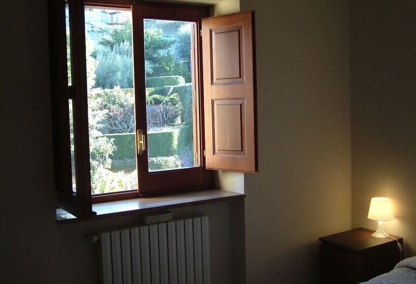 مبيت وإفطار La Dimora Del Borgo