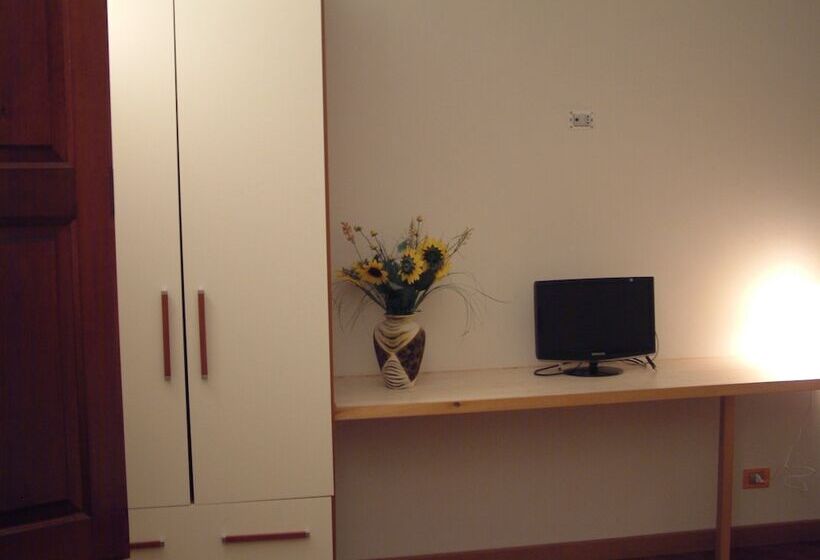 مبيت وإفطار La Dimora Del Borgo