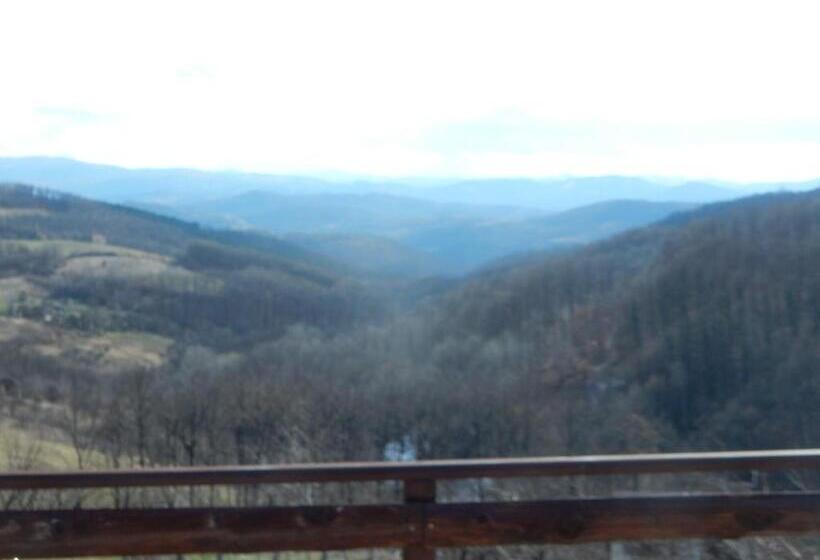 تختخواب و صبحانه Panorama Lomnica