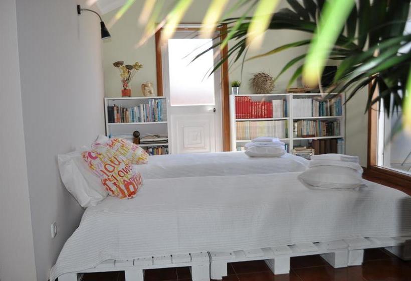 مبيت وإفطار Sun & Sand Guesthouse