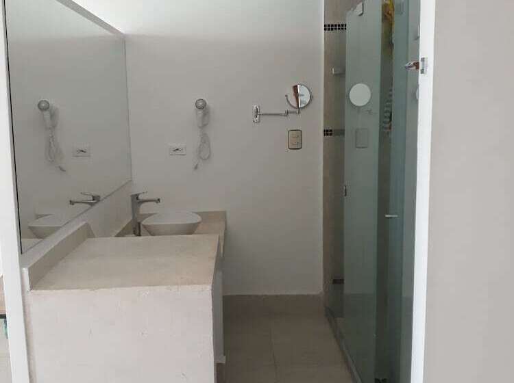 בית מלון כפרי Cartagena Dubai