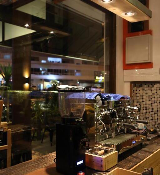 בית מלון כפרי De House