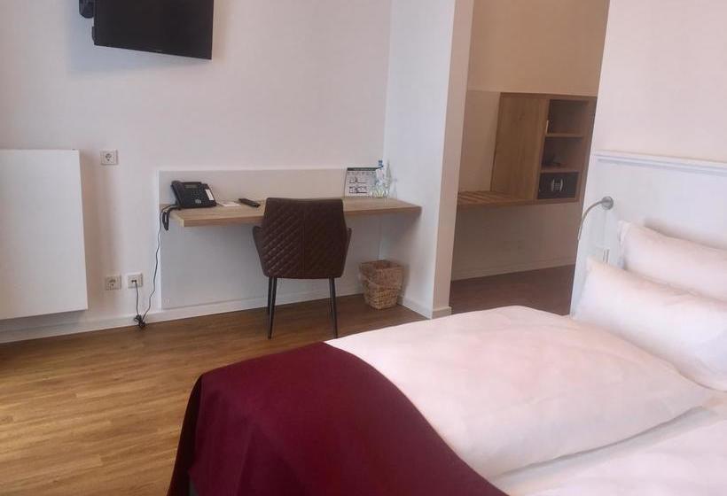 Отель Gasthof Alter Markt