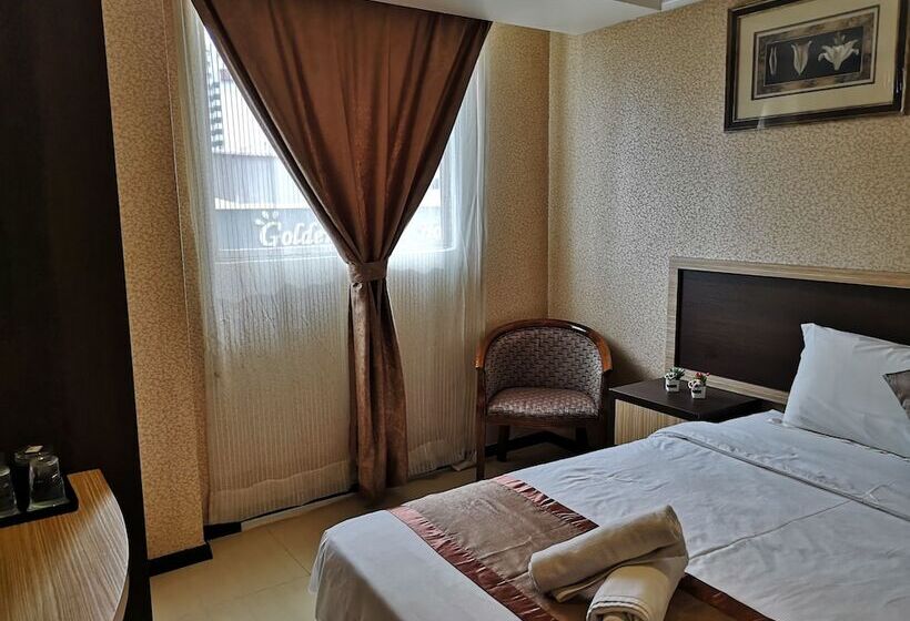 בית מלון כפרי Grand Palace Ampang