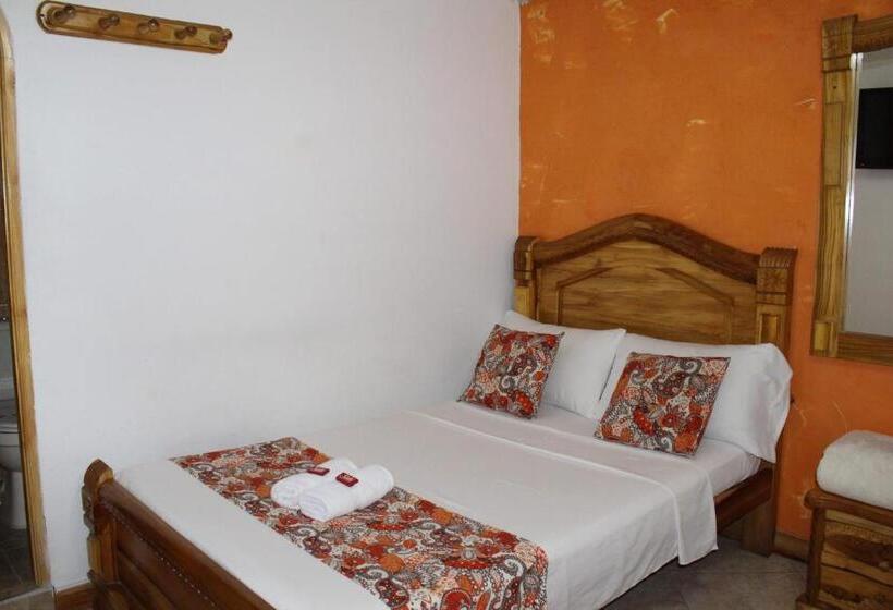 בית מלון כפרי Las Guacamayas Guatapé