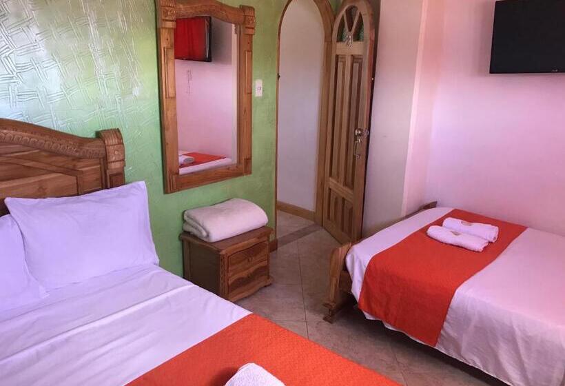 בית מלון כפרי Las Guacamayas Guatapé