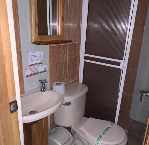 בית מלון כפרי Las Guacamayas Guatapé