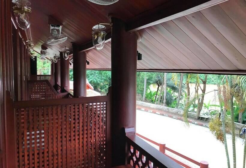 酒店 Luang Prabang Villa Sirikili River View