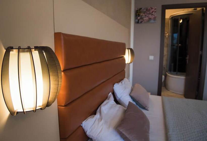 酒店 Mbi Travel Inn