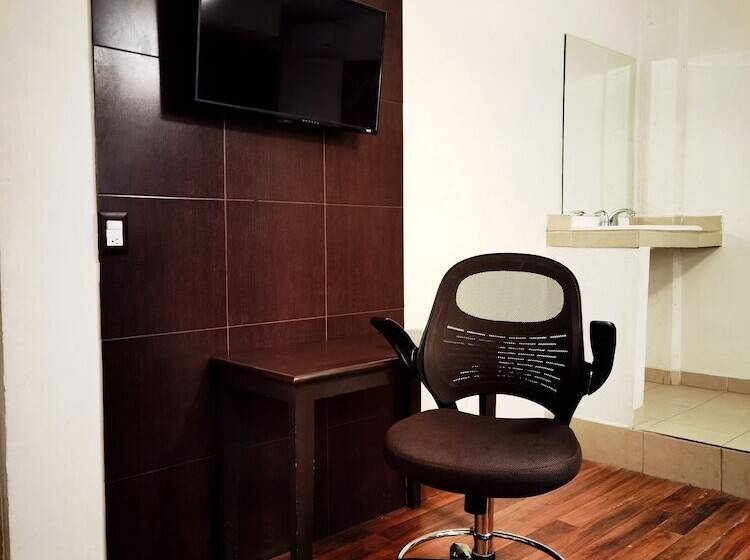 فندق Noruega Inn