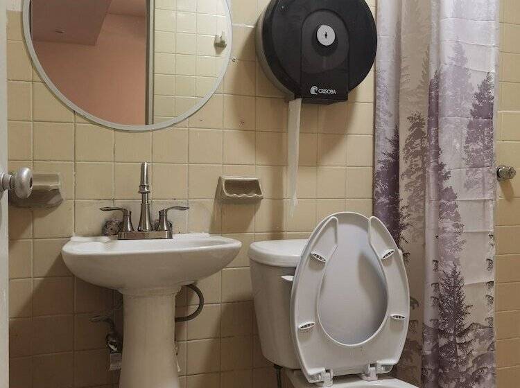 فندق Noruega Inn