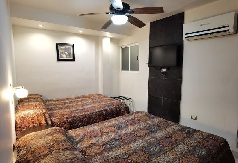 فندق Noruega Inn