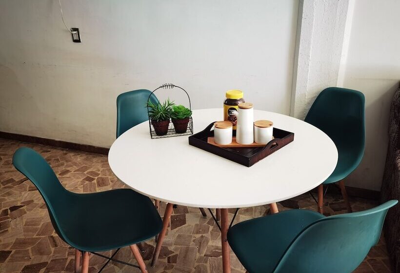 فندق Noruega Inn