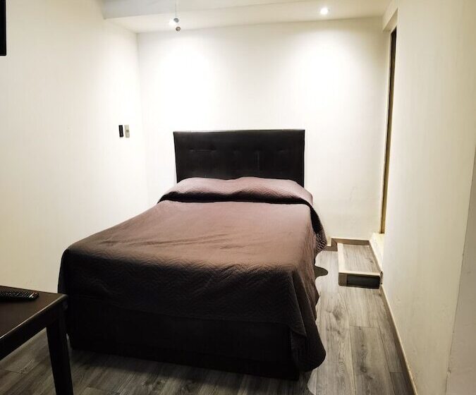 فندق Noruega Inn