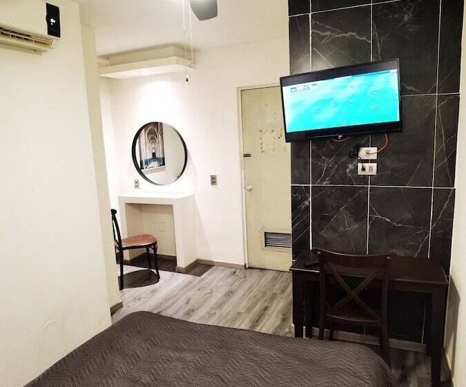 فندق Noruega Inn