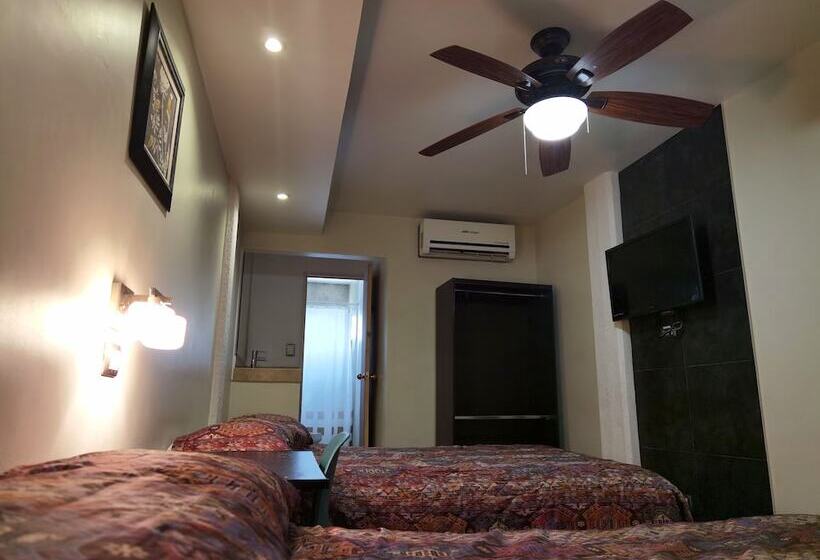 فندق Noruega Inn