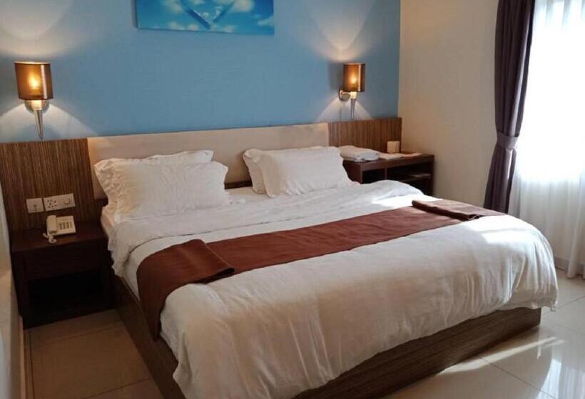 فندق Oscar Suites