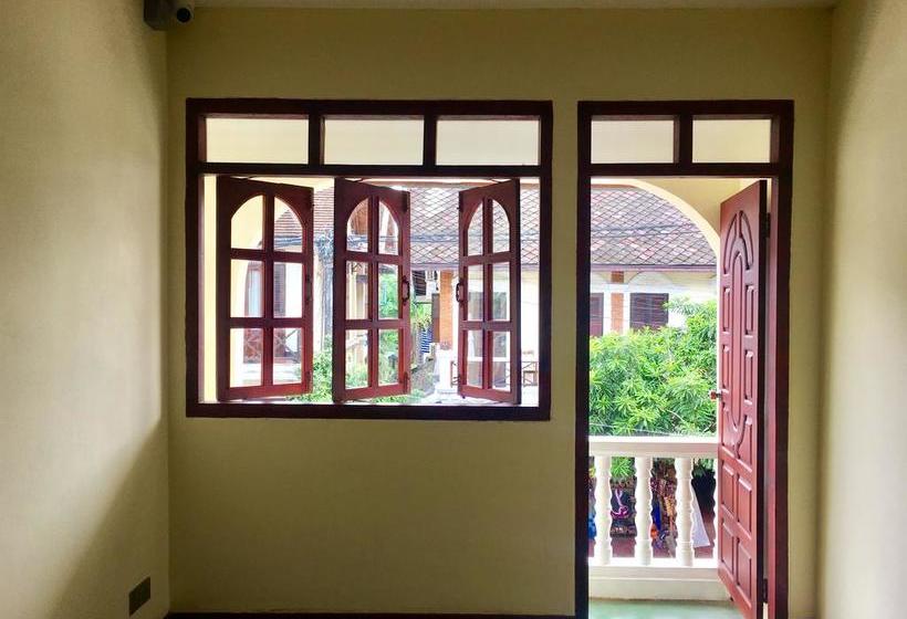 هتل Silichith Guest House