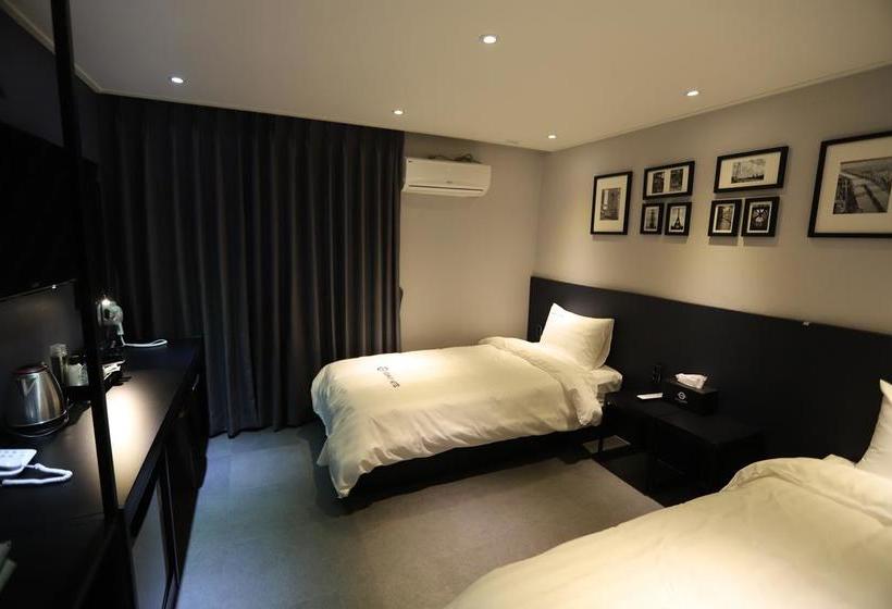 בית מלון כפרי Subway