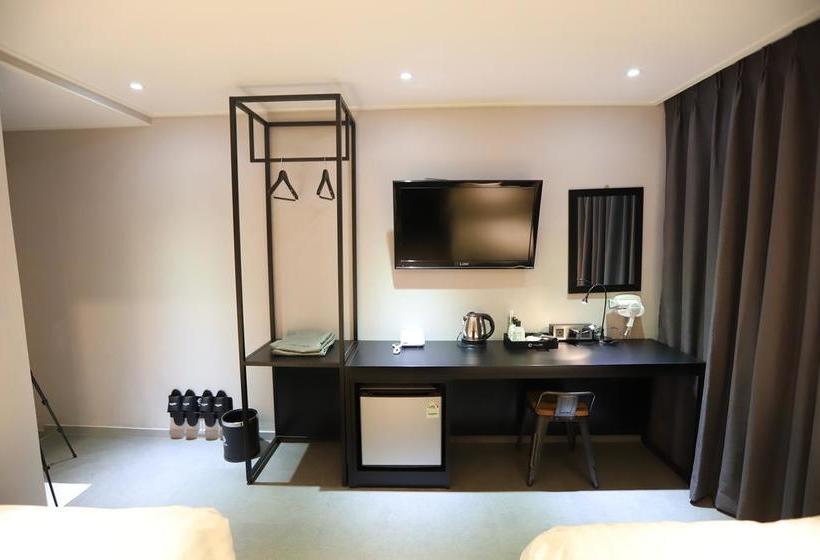 בית מלון כפרי Subway