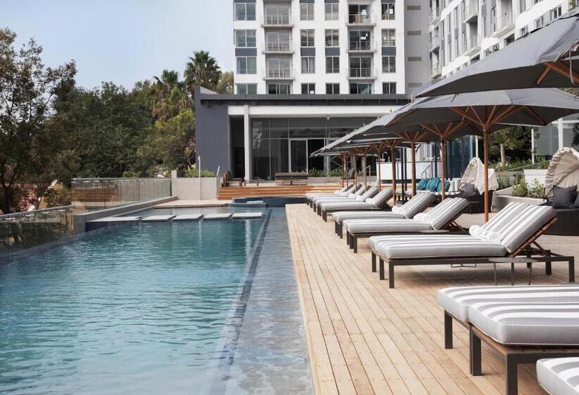 בית מלון כפרי The Capital On The Park