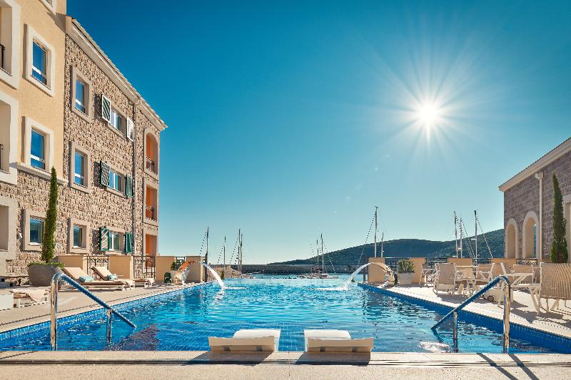 ホテル The Chedi Luštica Bay