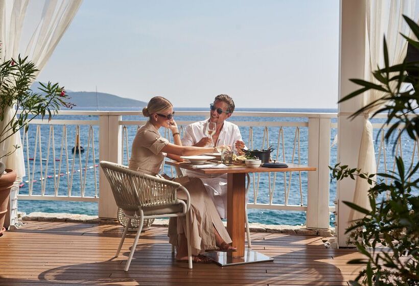 ホテル The Chedi Luštica Bay