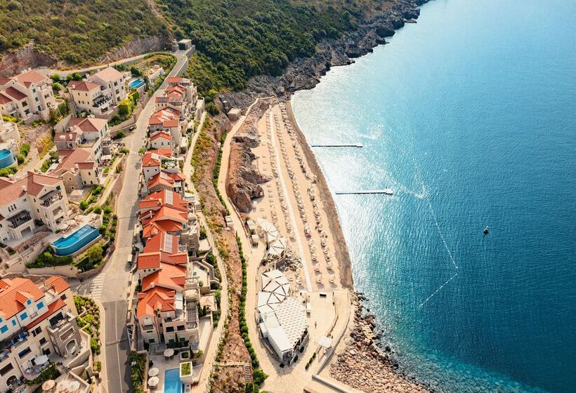 ホテル The Chedi Luštica Bay