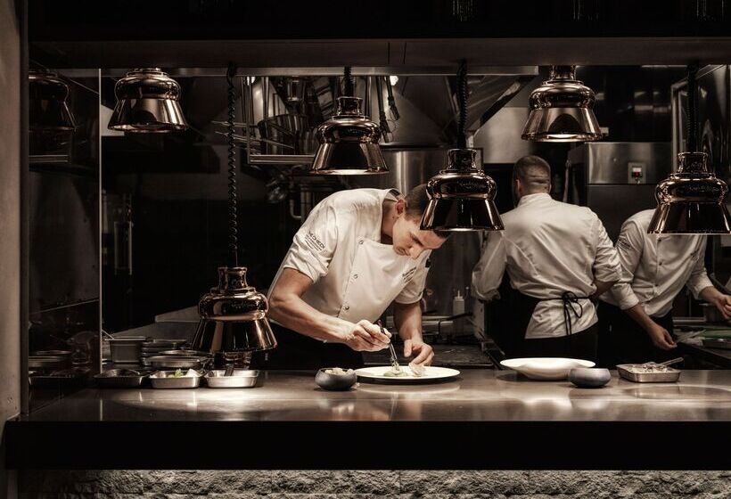 ホテル The Chedi Luštica Bay