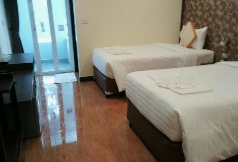 酒店 The Parawood Natrang