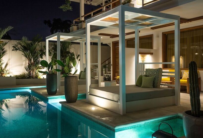 Umami Hotel   Adults Only