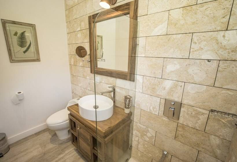 Umami Hotel   Adults Only