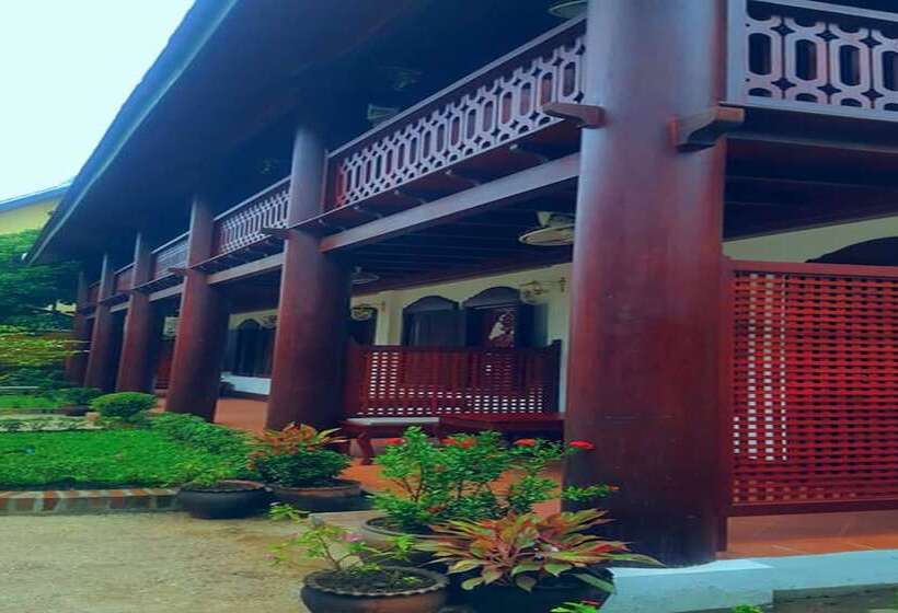 هتل Luang Prabang Villa Sirikili River View