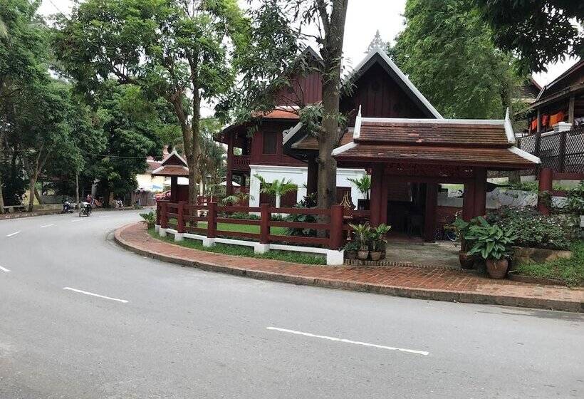 فندق Luang Prabang Villa Sirikili River View